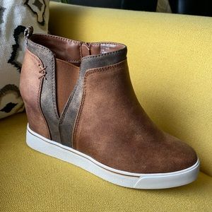 SUGAR brown wedge sneakers